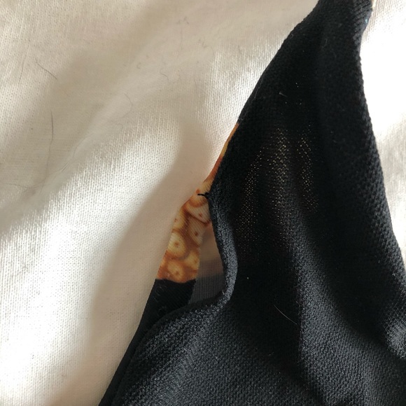 Pineapple Bikini *never worn* - Picture 7 of 8